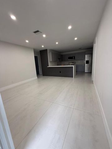 6720 Park Street, Hollywood, FL 33024