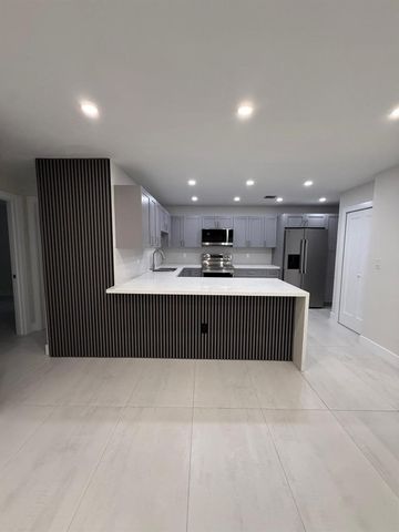 6720 Park Street, Hollywood, FL 33024