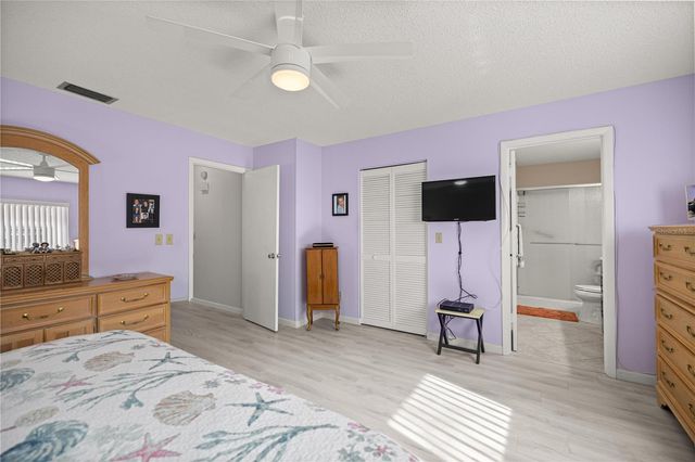 8702 SW 94TH STREET E, Ocala, FL 34481