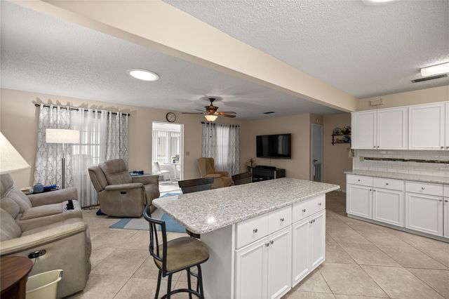 8702 SW 94TH STREET E, Ocala, FL 34481