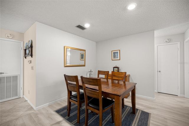 8702 SW 94TH STREET E, Ocala, FL 34481