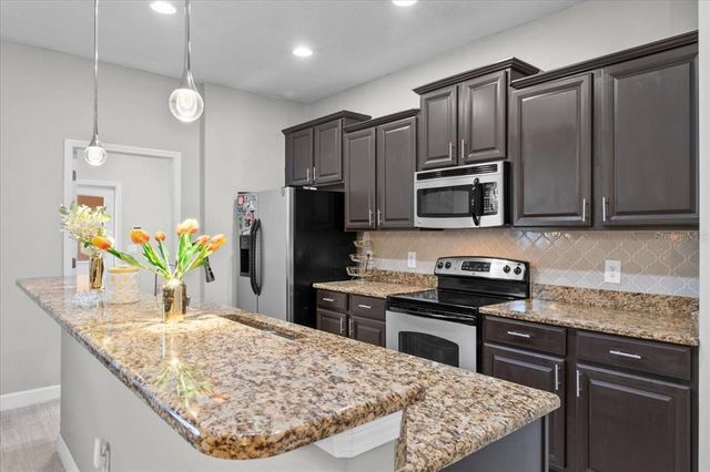 9009 SAVANNAH JULIP LANE, Orlando, FL 32832