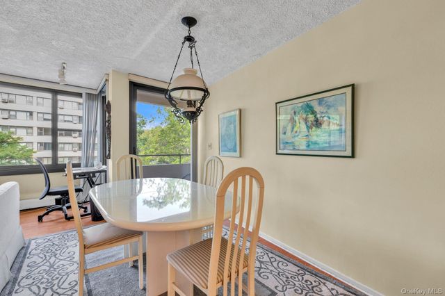 166-10 Powells Cove Boulevard 5D, Beechhurst, NY 11357