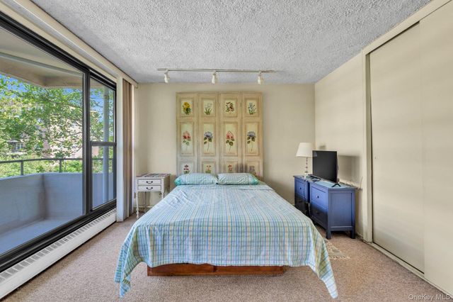 166-10 Powells Cove Boulevard 5D, Beechhurst, NY 11357