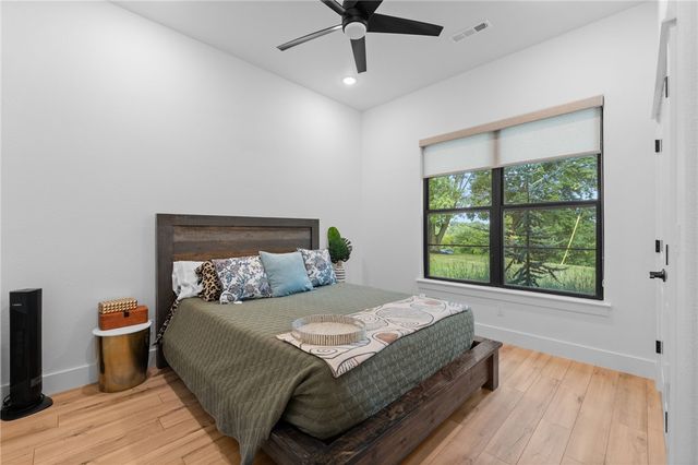 3335 Barrington Road, Tontitown, AR 72704