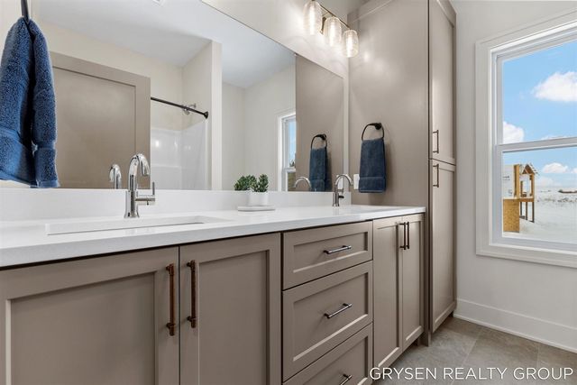 8645 Bosque Drive, Caledonia, MI 49316