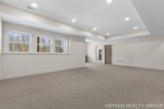 8645 Bosque Drive, Caledonia, MI 49316