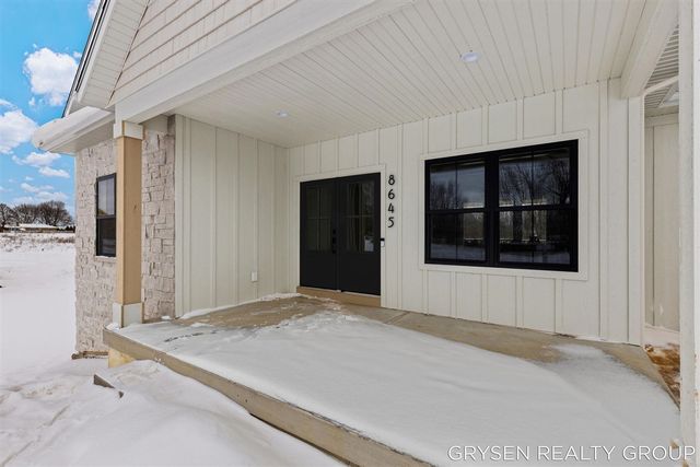 8645 Bosque Drive, Caledonia, MI 49316