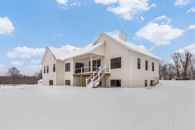 8645 Bosque Drive, Caledonia, MI 49316