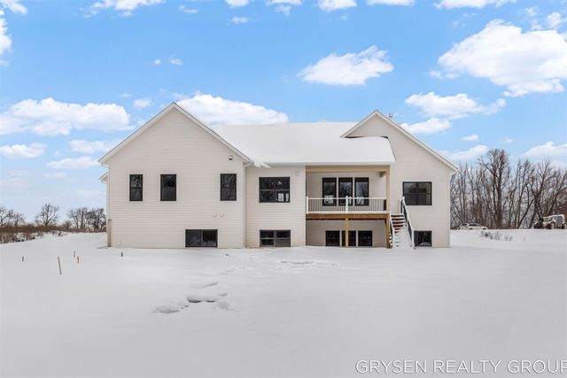 8645 Bosque Drive, Caledonia, MI 49316