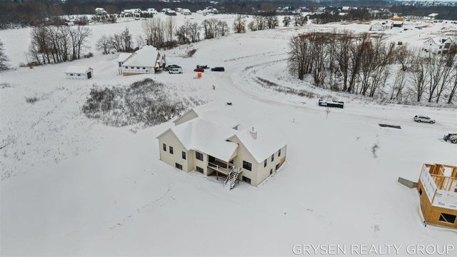 8645 Bosque Drive, Caledonia, MI 49316