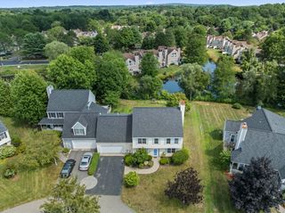 24 Pelican Dr 24, Walpole, MA 02081