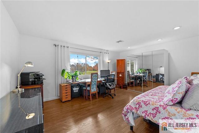 264 Glen Road 264A, Monroe, NJ 08831