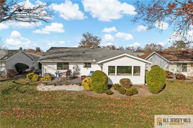 264 Glen Road 264A, Monroe, NJ 08831