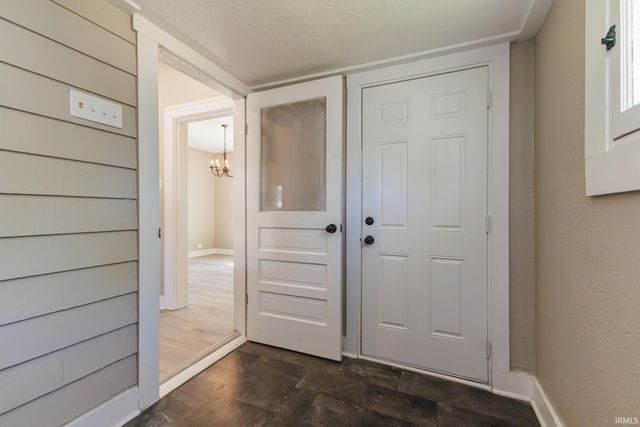 1707 W 8th Street, Anderson, IN 46016
