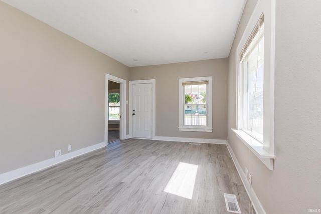 1707 W 8th Street, Anderson, IN 46016