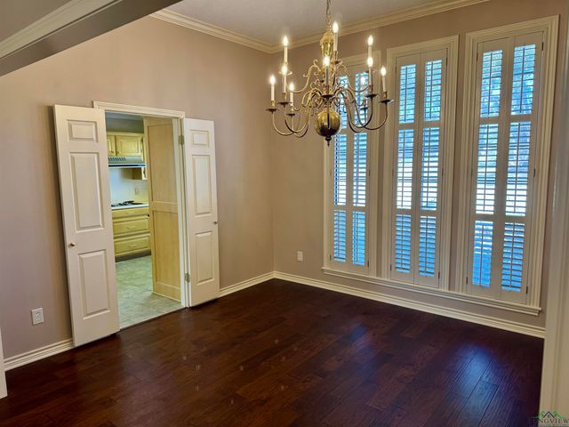 1617 McAllen, Henderson, TX 75654