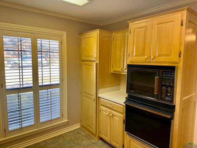 1617 McAllen, Henderson, TX 75654