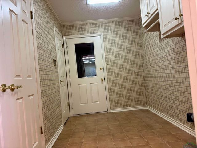 1617 McAllen, Henderson, TX 75654