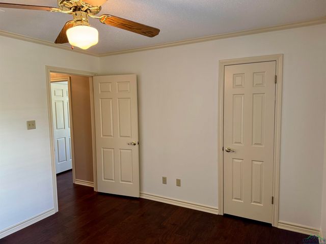 1617 McAllen, Henderson, TX 75654