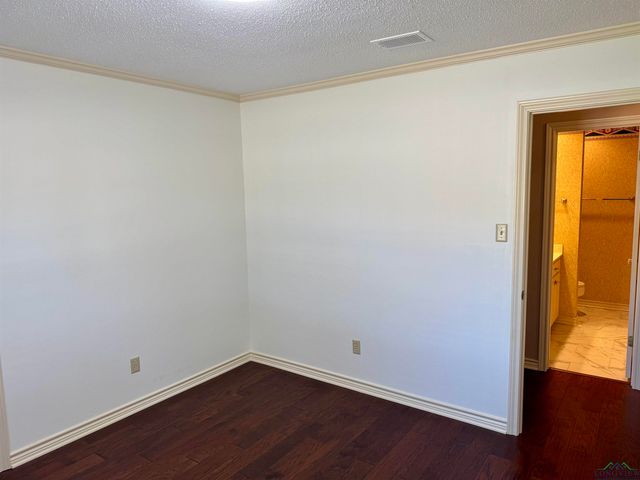 1617 McAllen, Henderson, TX 75654