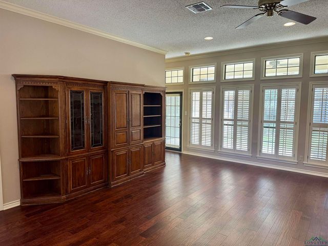 1617 McAllen, Henderson, TX 75654