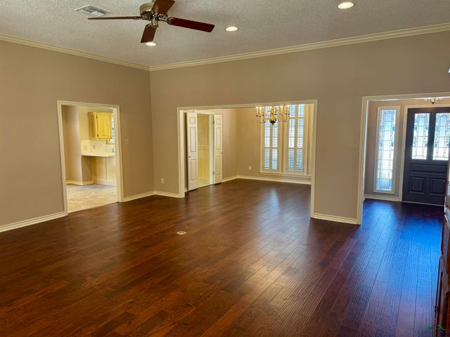 1617 McAllen, Henderson, TX 75654