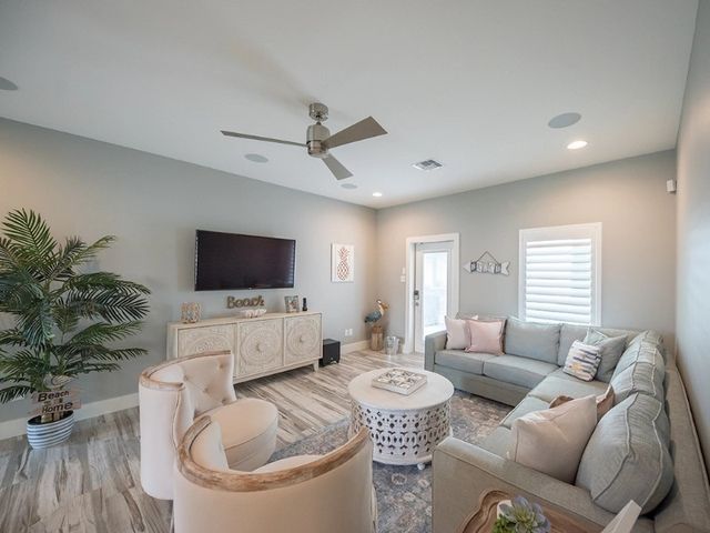 8125 Beach Break Dr, Corpus Christi, TX 78418