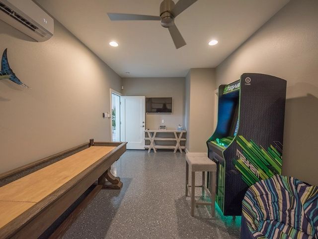 8125 Beach Break Dr, Corpus Christi, TX 78418