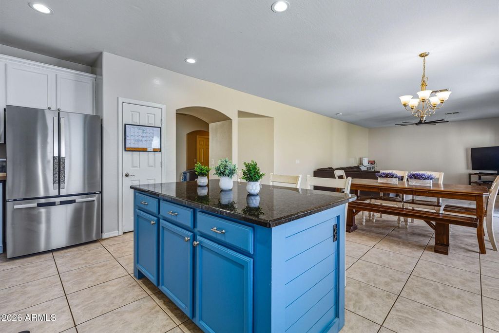 Image 10 of property listing at 43879 W MARICOPA Avenue, Maricopa, AZ 85138