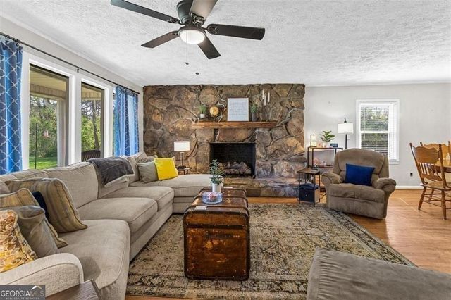 503 Peters Street, Calhoun, GA 30701