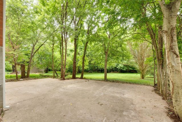 2420 Pafford Dr, Nashville, TN 37206
