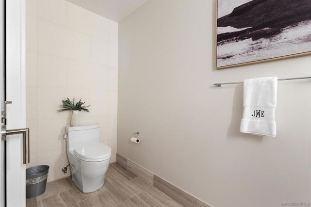 888 W E St 2602, San Diego, CA 92101