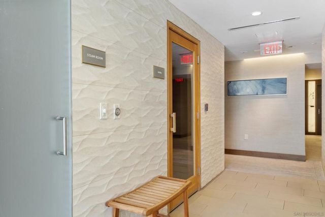 888 W E St 2602, San Diego, CA 92101