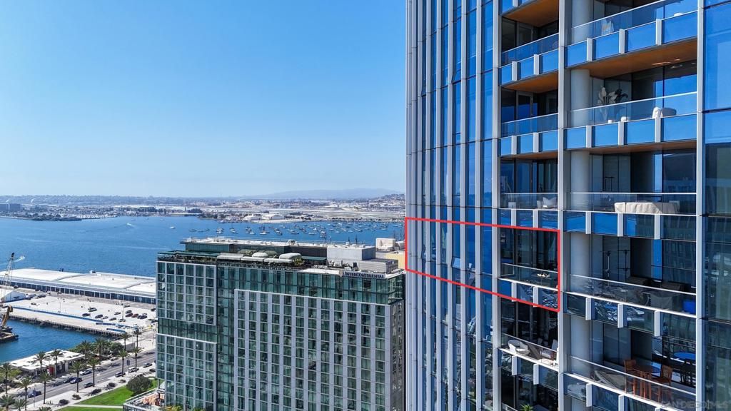 Image 8 of property listing at 888 W E St 2602, San Diego, CA 92101