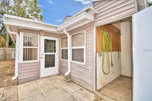 616 CRYSTALS BOULEVARD, Winter Haven, FL 33884