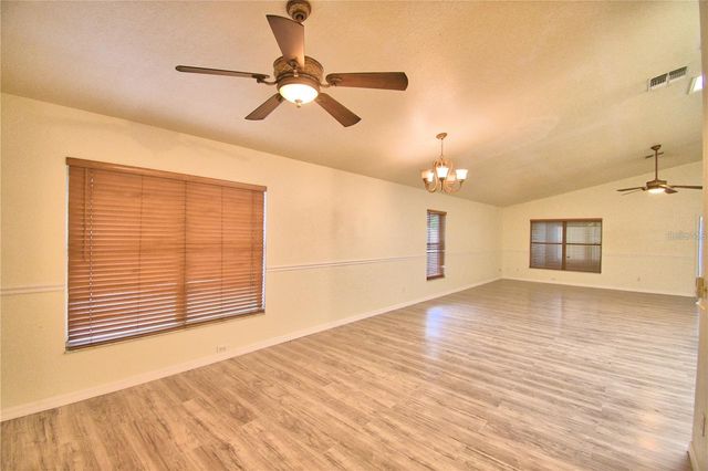 616 CRYSTALS BOULEVARD, Winter Haven, FL 33884