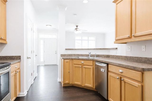 544 Ridge View Crossing, Woodstock, GA 30188