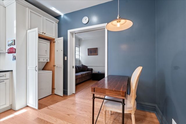 496 Sheridan Road 1, Evanston, IL 60202