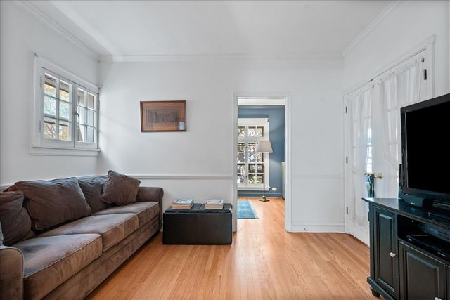 496 Sheridan Road 1, Evanston, IL 60202