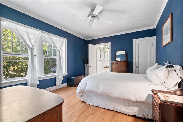 496 Sheridan Road 1, Evanston, IL 60202