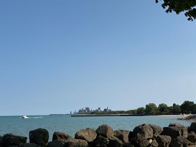 496 Sheridan Road 1, Evanston, IL 60202