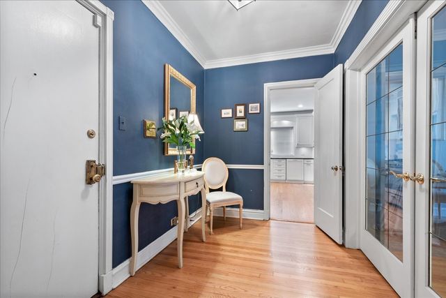 496 Sheridan Road 1, Evanston, IL 60202