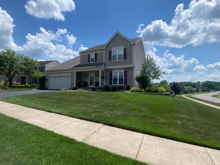 1216 Cactus Trail, Carol Stream, IL 60188