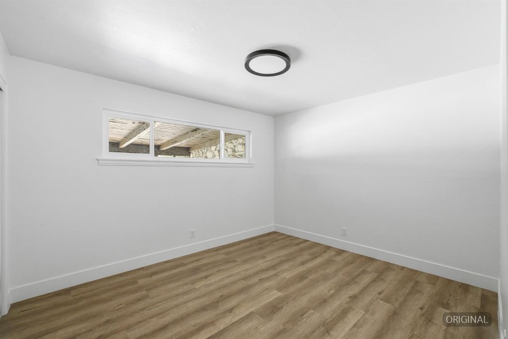 Image 16 of property listing at 1843 W Cortland Avenue, Fresno, CA 93705