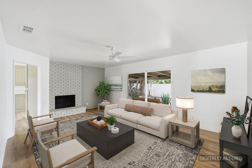 Image 2 of property listing at 1843 W Cortland Avenue, Fresno, CA 93705