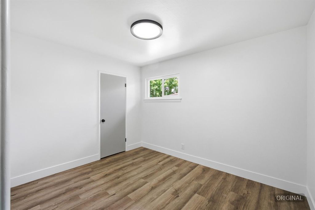 Image 20 of property listing at 1843 W Cortland Avenue, Fresno, CA 93705