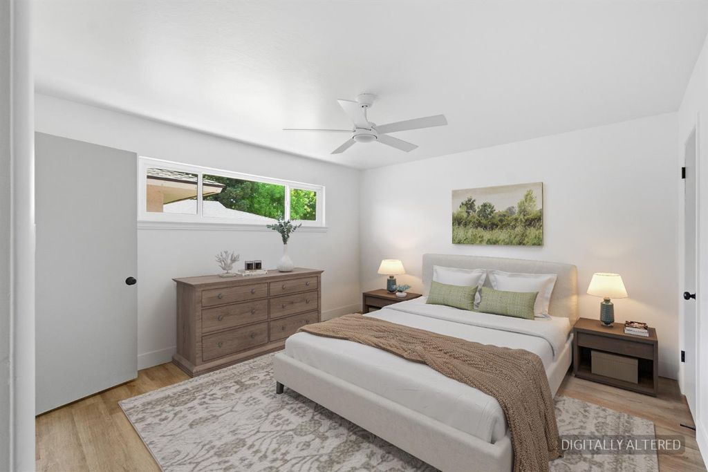 Image 21 of property listing at 1843 W Cortland Avenue, Fresno, CA 93705
