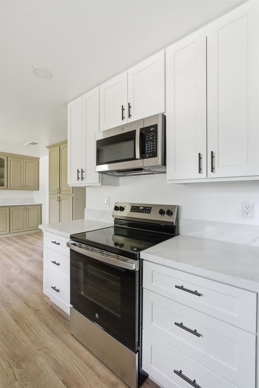 Image 9 of property listing at 1843 W Cortland Avenue, Fresno, CA 93705