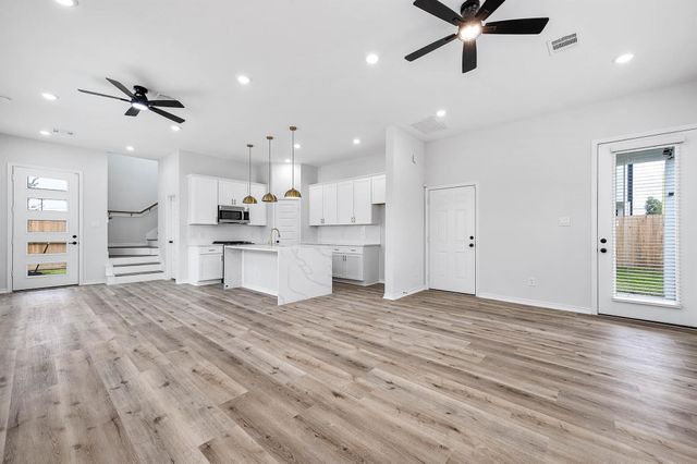 2716 Spence Street, Houston, TX 77093